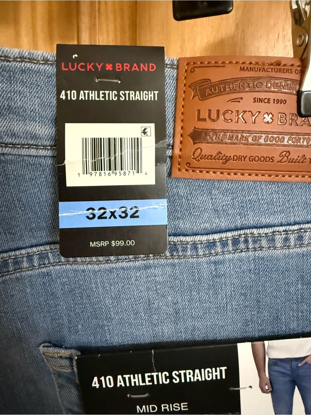 Lucky Brand 410 Athletic Straight Jeans in Light Blue Denim - Women